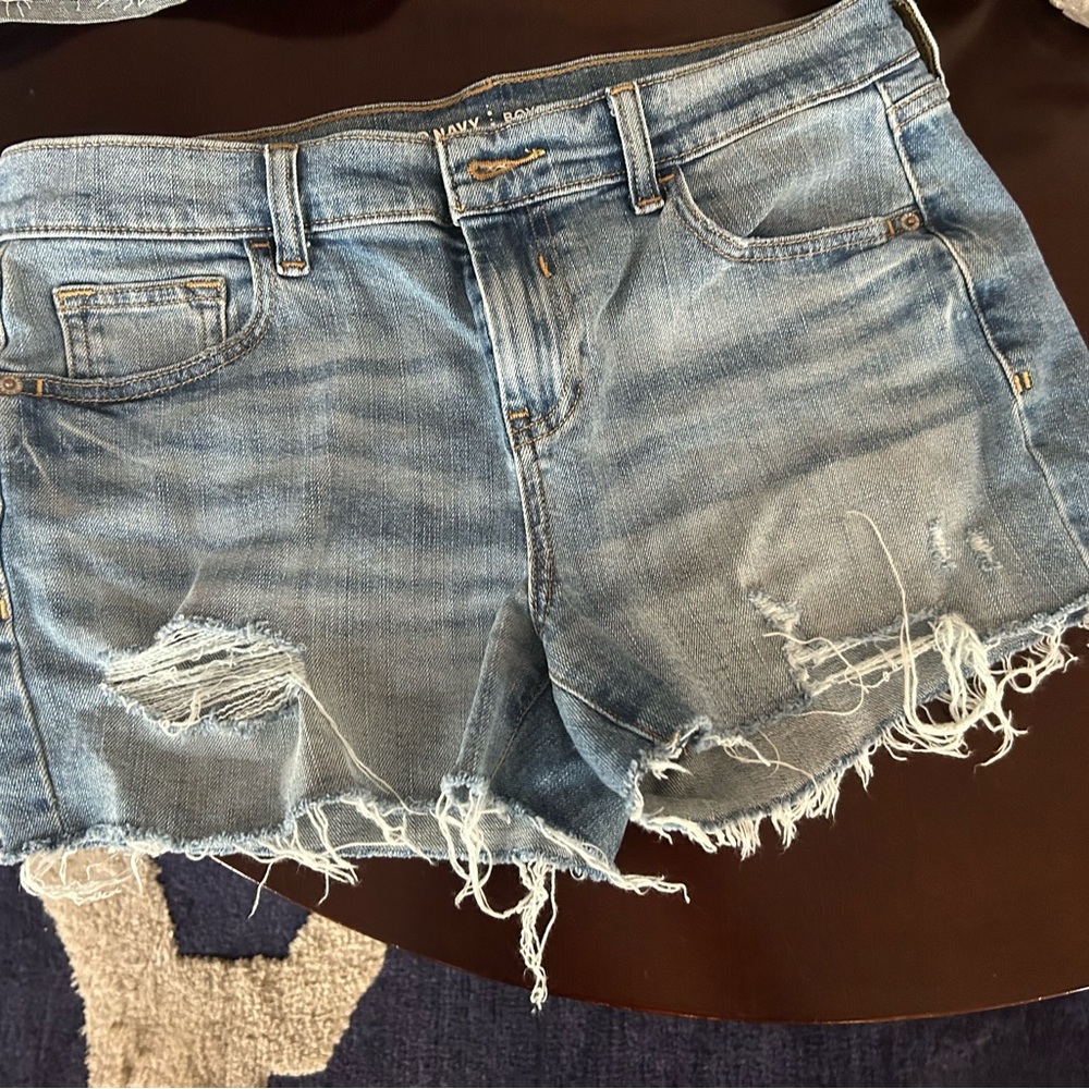 Women’s jean cutoff shorts